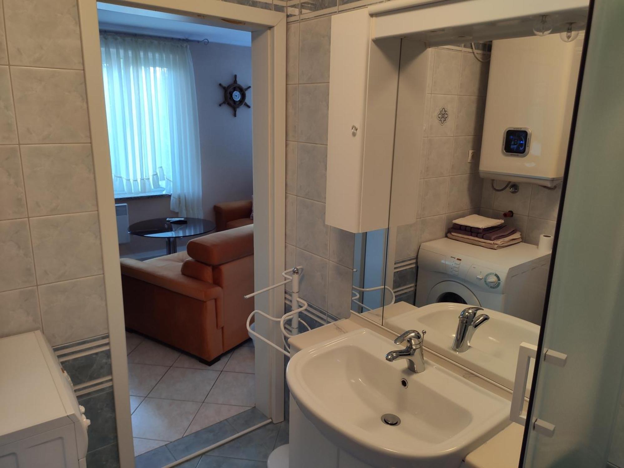 Apartment With Private Garden And The Terrace Ev Station Available Crikvenica Dış mekan fotoğraf