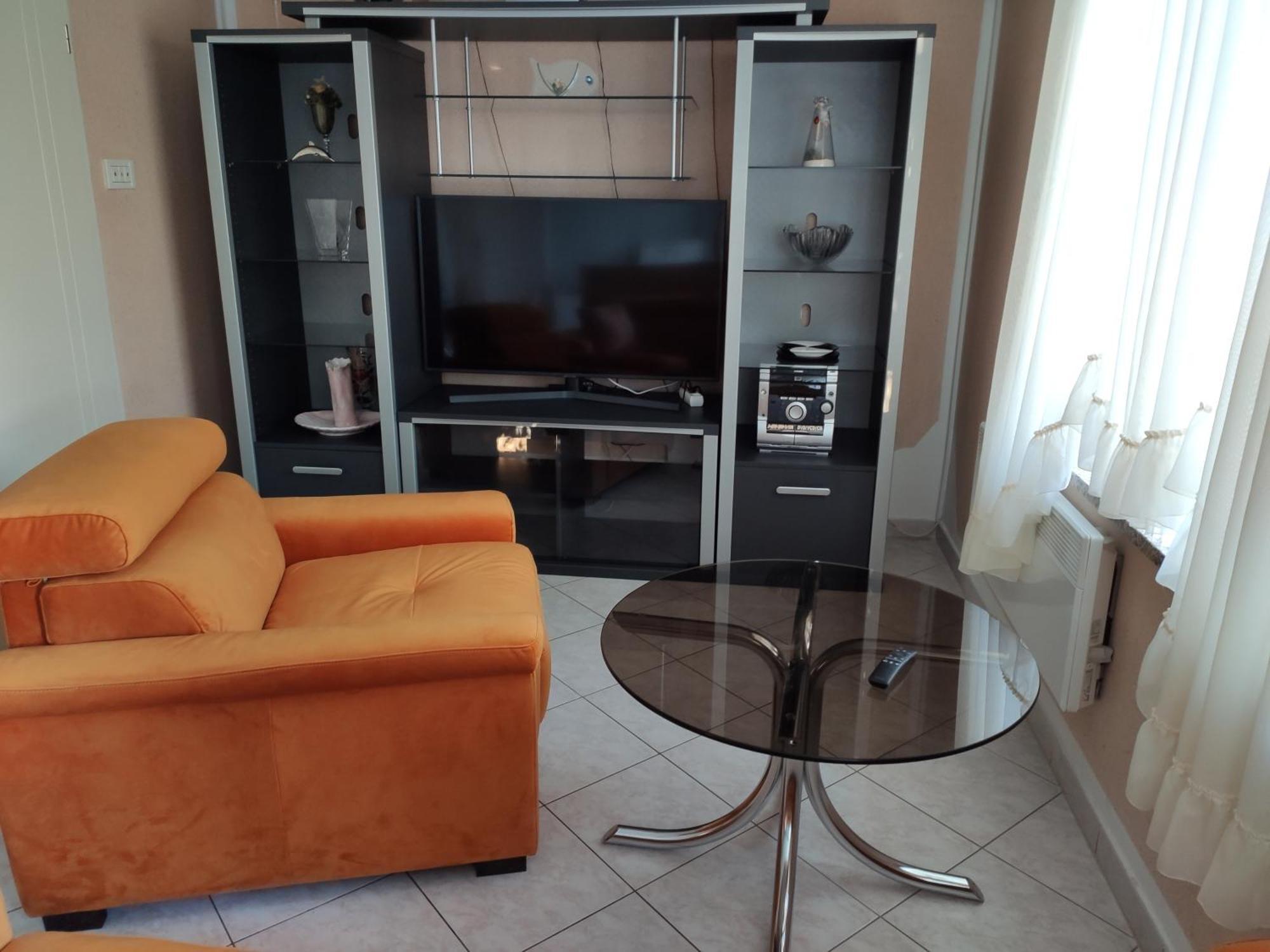 Apartment With Private Garden And The Terrace Ev Station Available Crikvenica Dış mekan fotoğraf